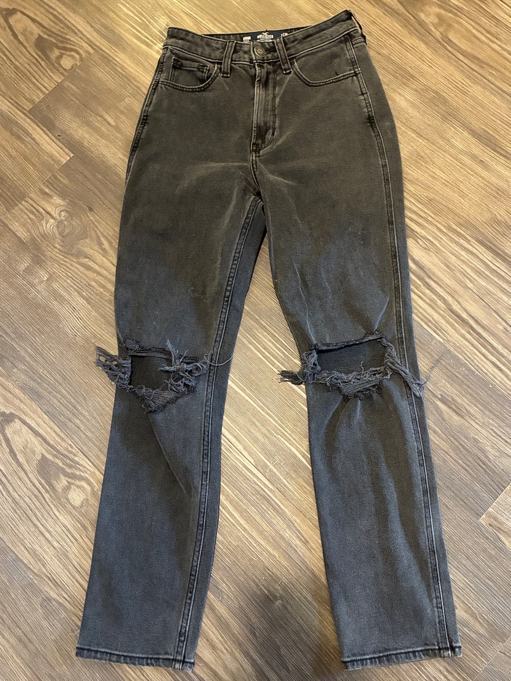 Hollister Black Ultra High-Rise Mom Jean Sz Wide - 23R Women's